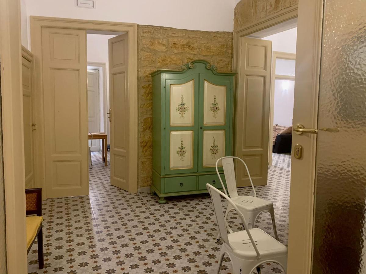 Charme In Centro - Tourist Rental 아그리젠토 외부 사진